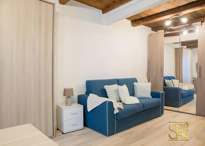 Appartement Cavour 32 *